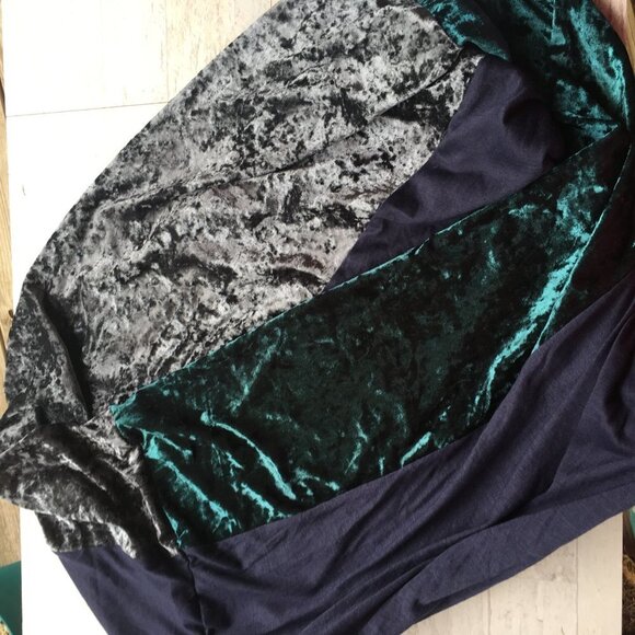 APT. 9 Velvet Patchwork Infinity Scarf Crushed Velvet Mixed Media Velour NWT - Picture 3 of 4